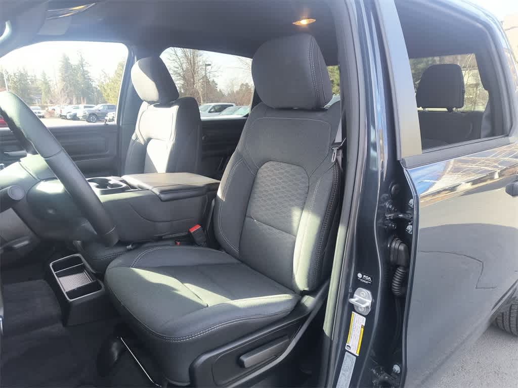 Thumbnail: 2025 RAM 1500 - 11