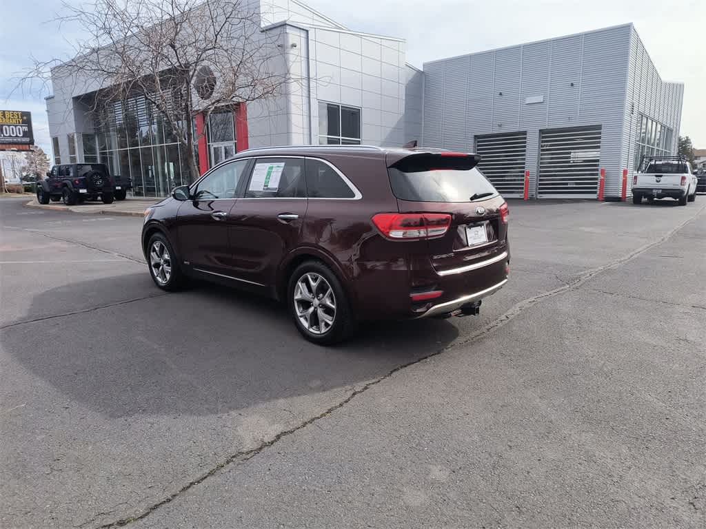 Thumbnail: 2017 Kia Sorento - 4