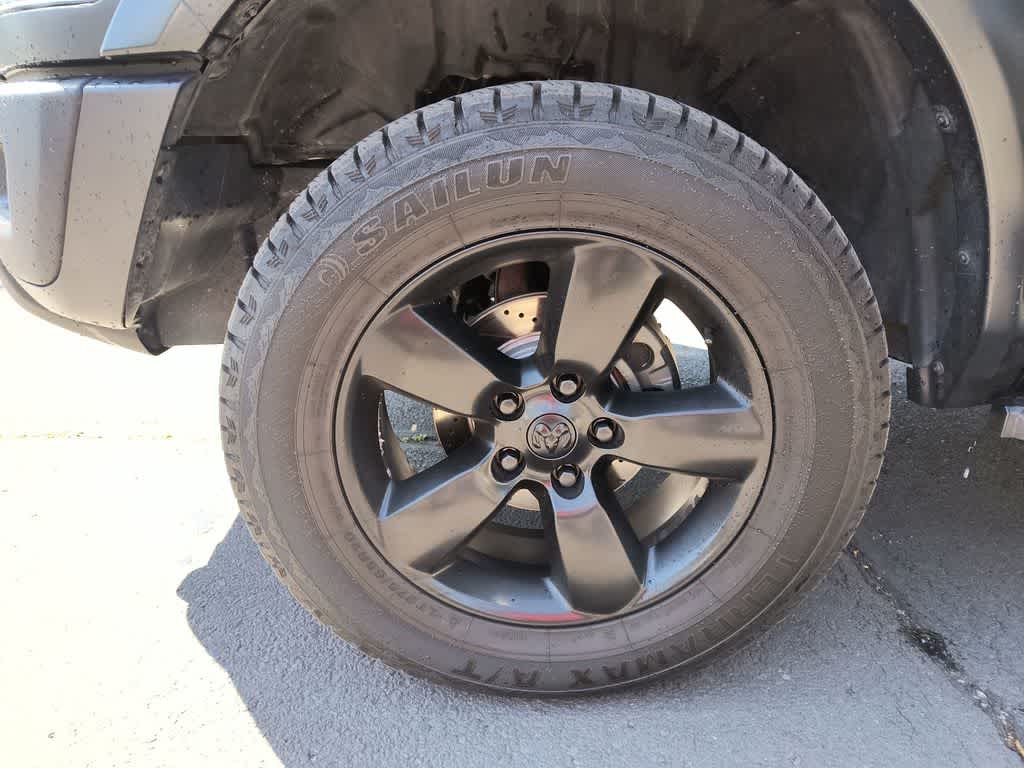 Thumbnail: 2019 RAM 1500 Classic - 10