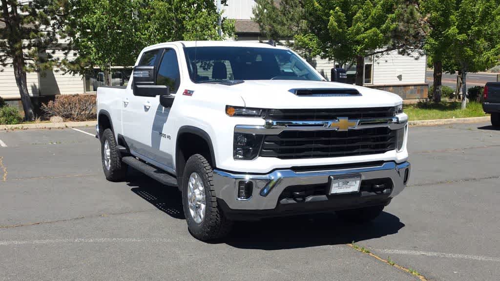 Thumbnail: 2024 Chevrolet Silverado 2500 - 3