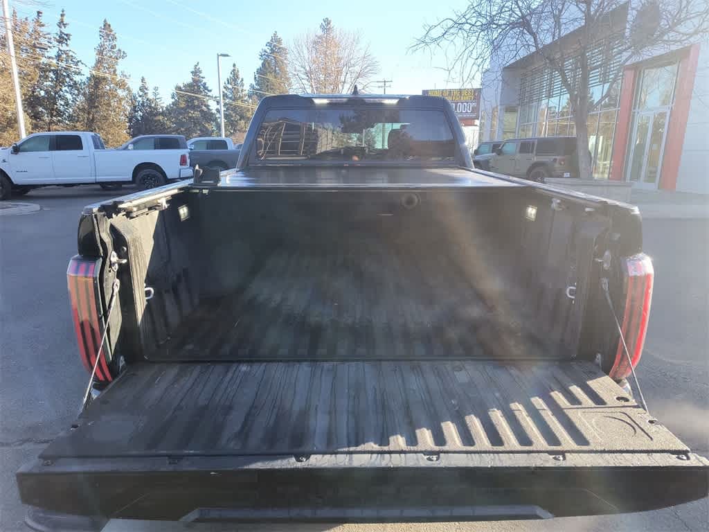 Thumbnail: 2022 Toyota Tundra - 24