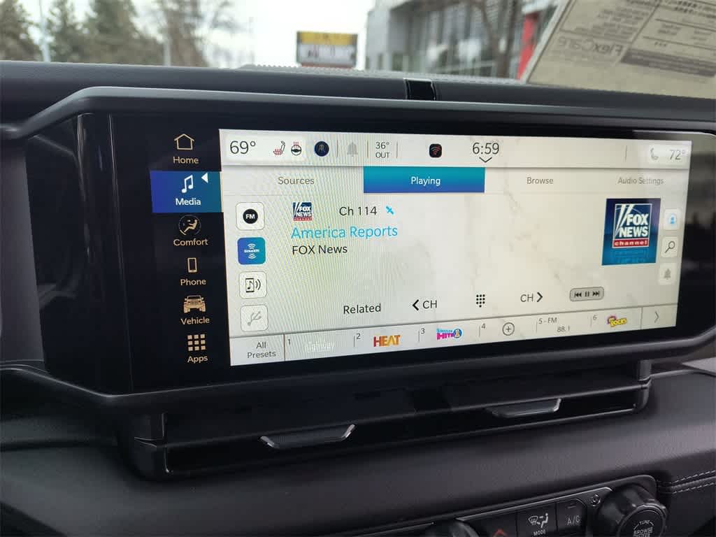 Thumbnail: 2026 Jeep Gladiator - 16