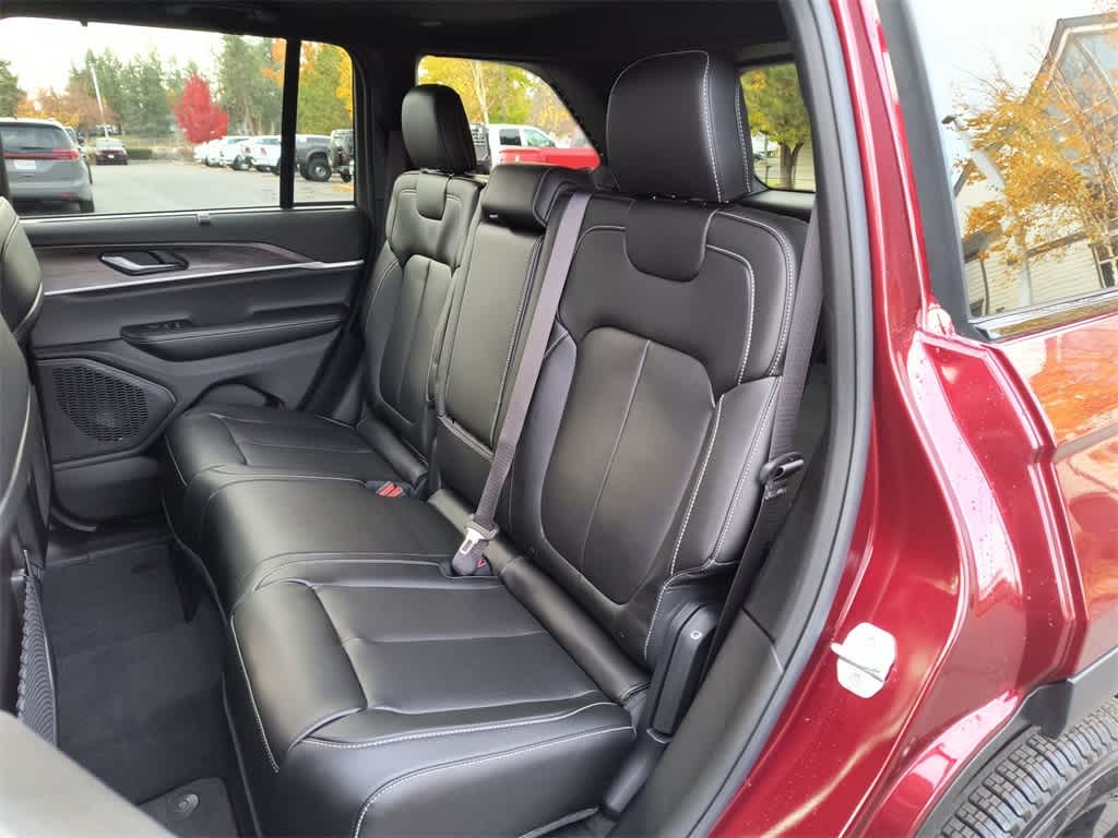 Thumbnail: 2025 Jeep Grand Cherokee - 23