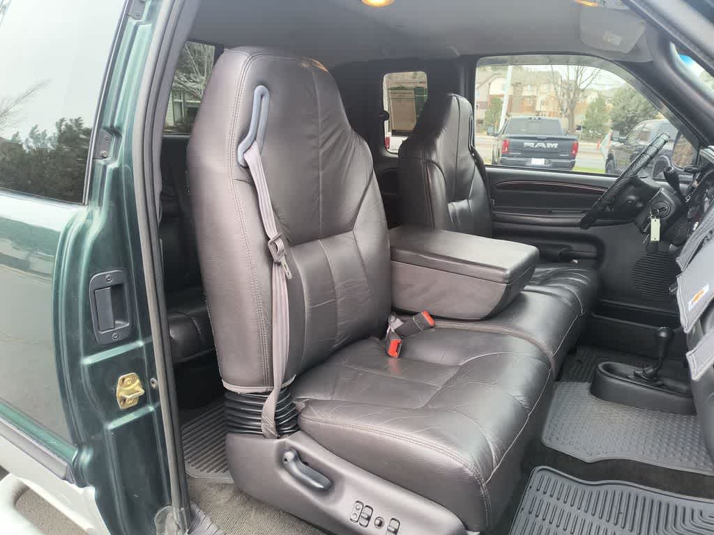 Thumbnail: 2002 Dodge Ram 2500 - 22