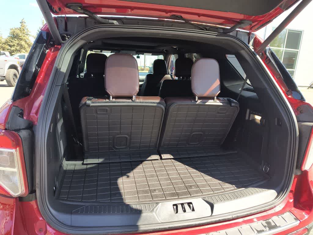 Thumbnail: 2022 Ford Explorer - 25