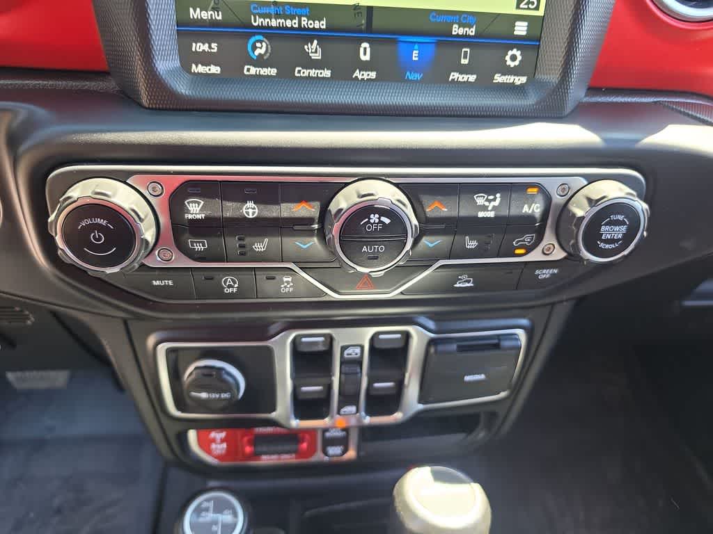 Thumbnail: 2021 Jeep Gladiator - 18