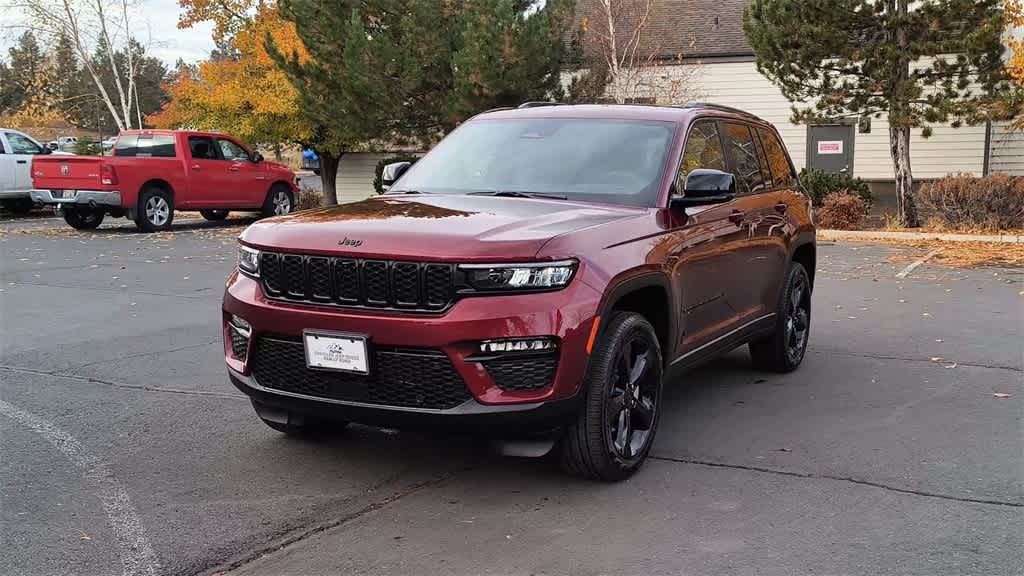 Thumbnail: 2025 Jeep Grand Cherokee - 4