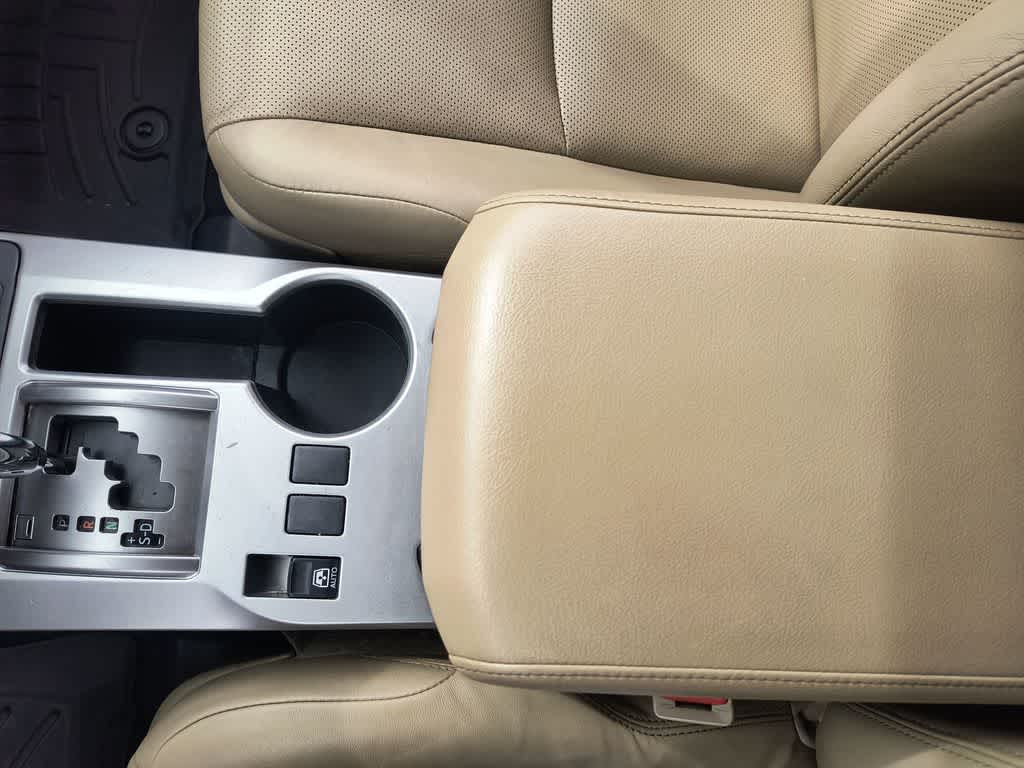 Thumbnail: 2016 Toyota 4Runner - 21