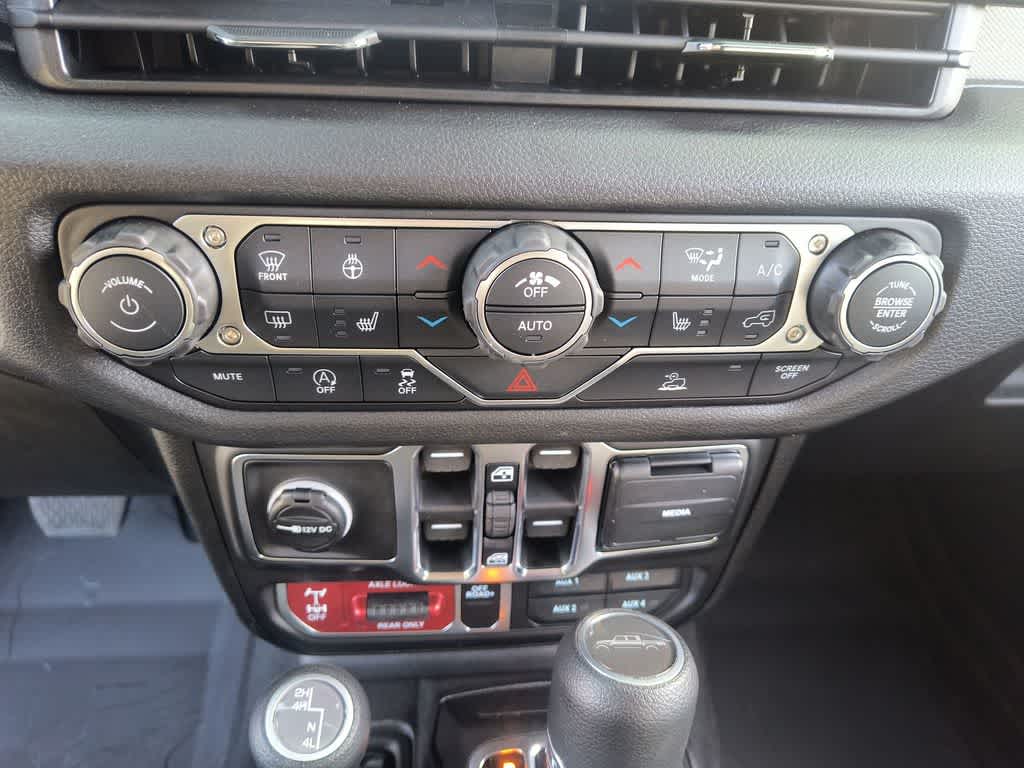 Thumbnail: 2026 Jeep Gladiator - 18