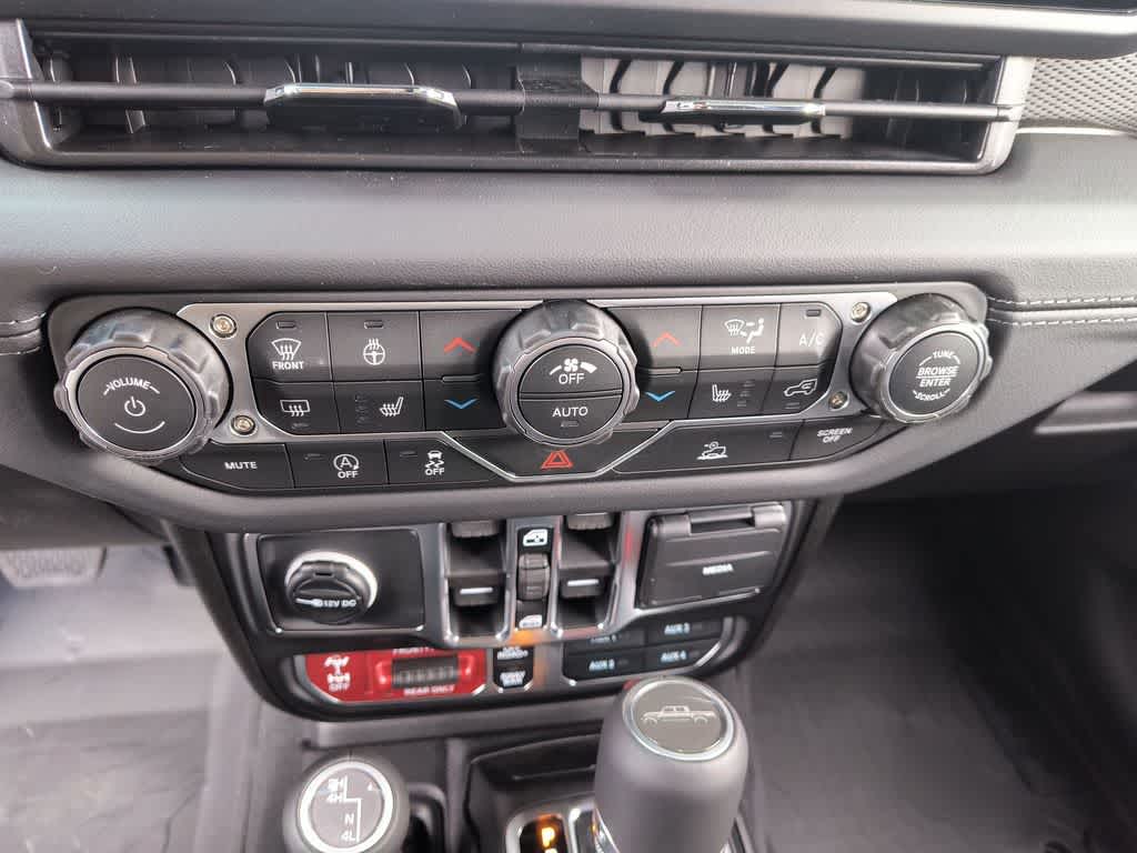 Thumbnail: 2026 Jeep Gladiator - 18