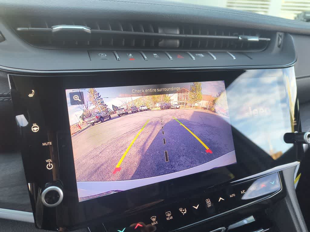 Thumbnail: 2026 Jeep Grand Cherokee - 17