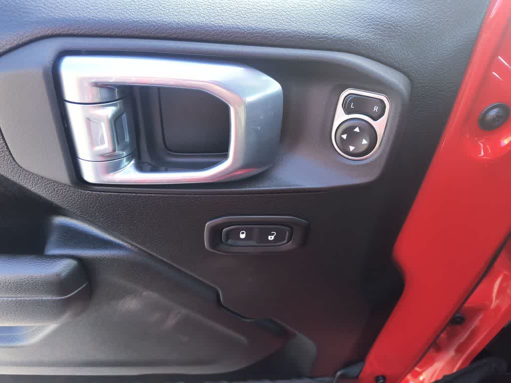 Thumbnail: 2021 Jeep Wrangler - 13