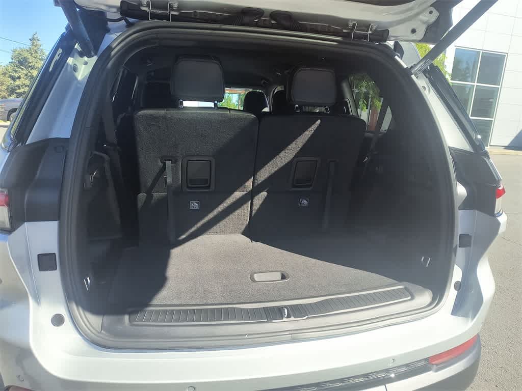 Thumbnail: 2025 Jeep Grand Cherokee L - 23