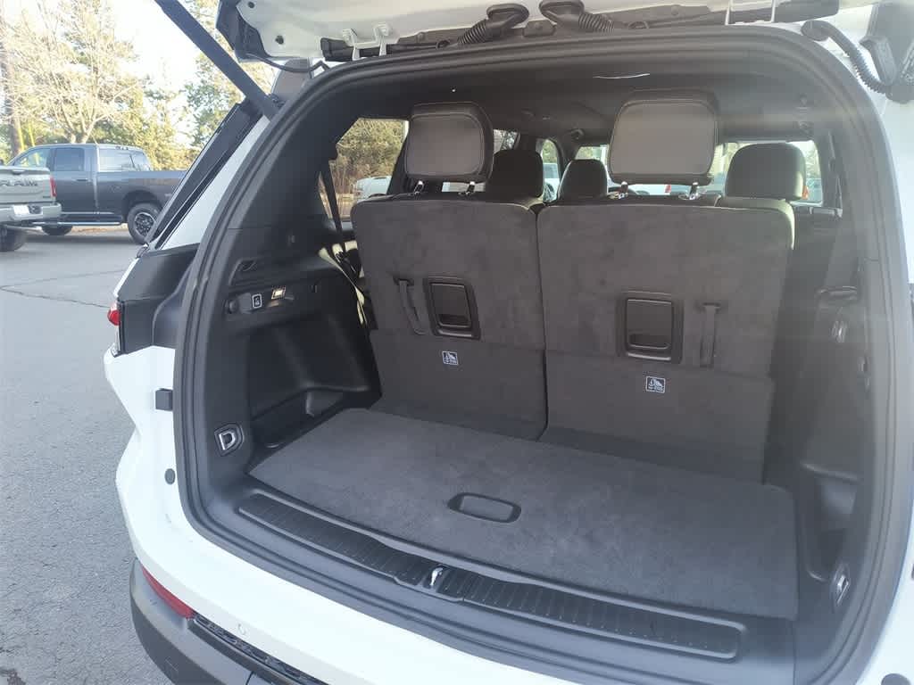 Thumbnail: 2025 Jeep Grand Cherokee L - 25