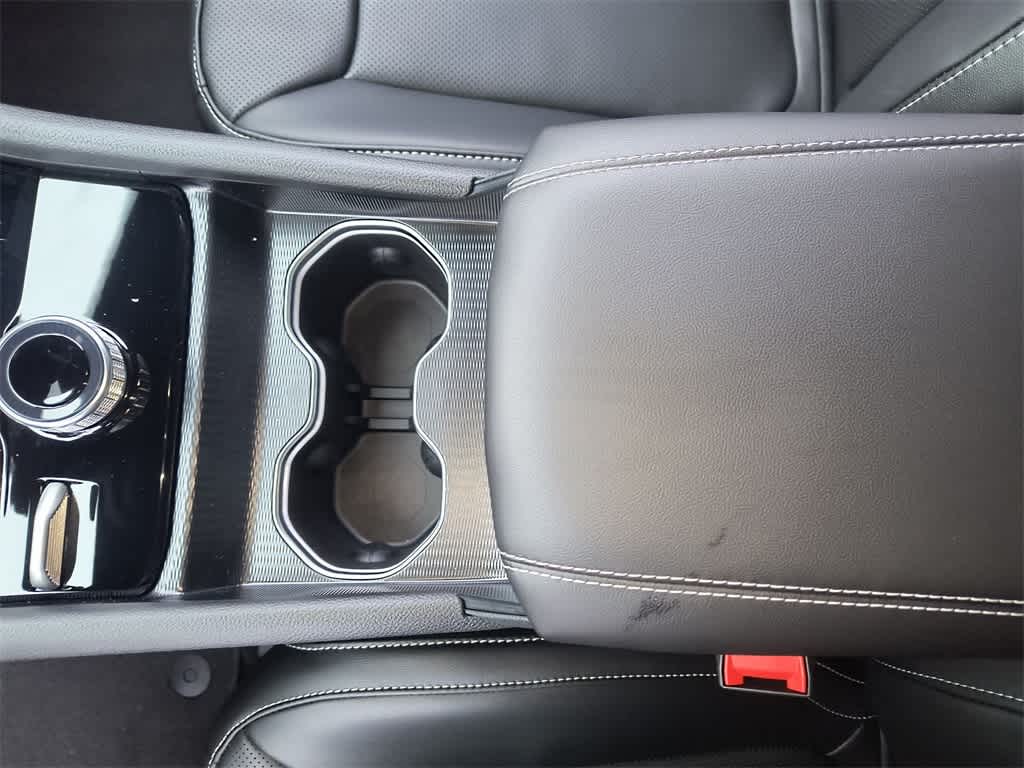 Thumbnail: 2025 Jeep Grand Cherokee - 21