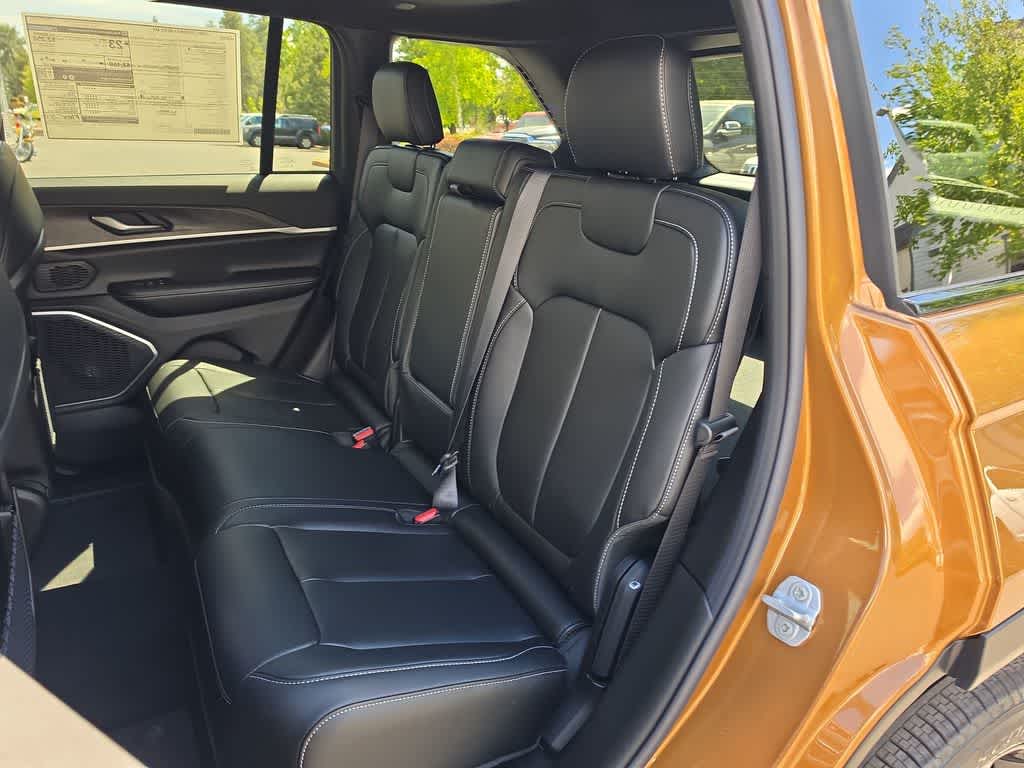 Thumbnail: 2026 Jeep Grand Cherokee - 23