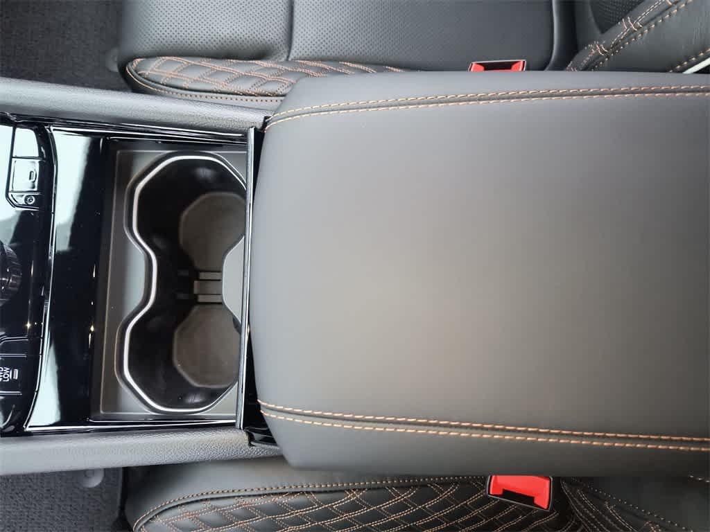 Thumbnail: 2025 Jeep Grand Cherokee L - 21