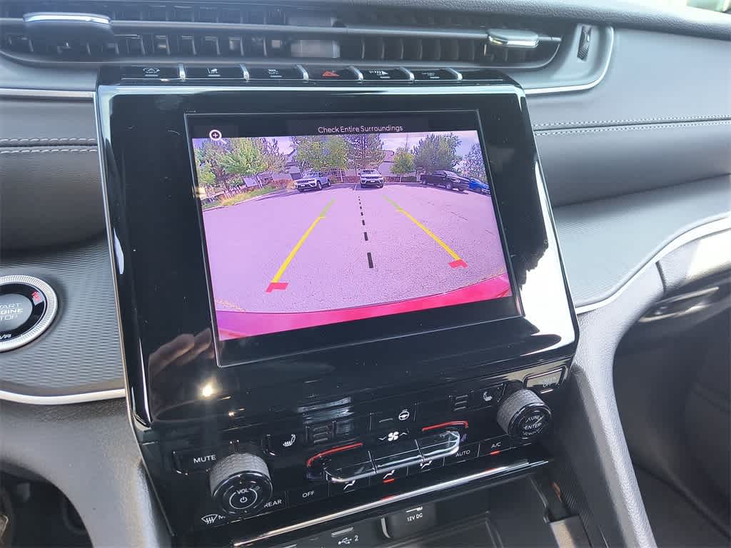 Thumbnail: 2025 Jeep Grand Cherokee - 17