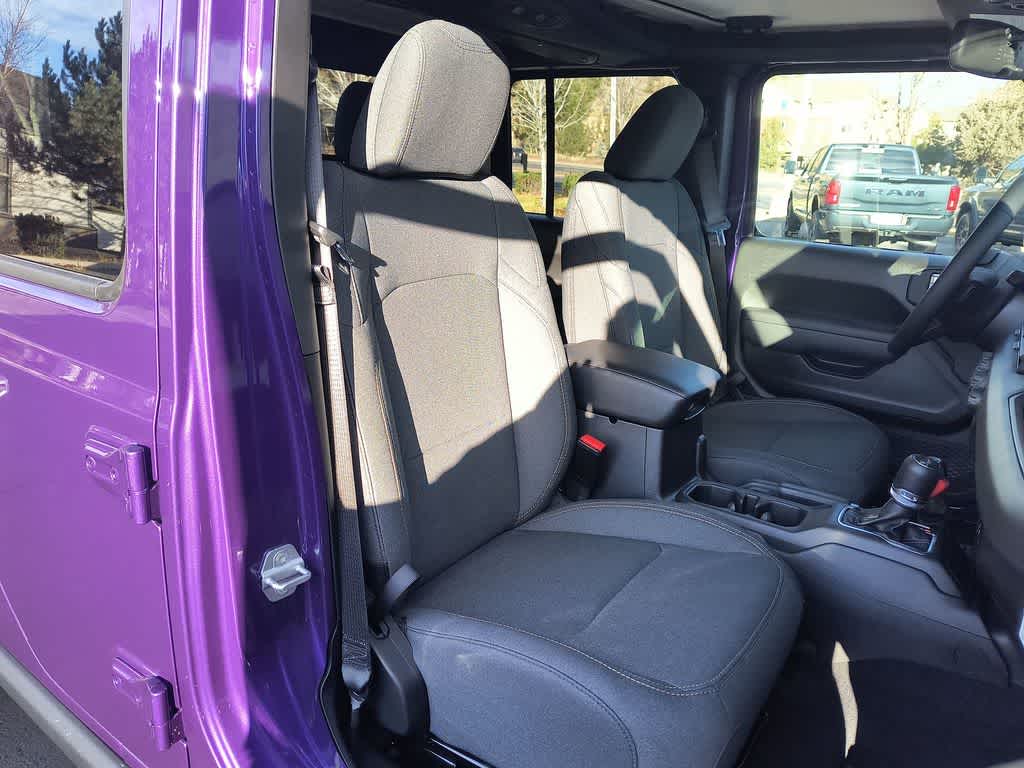 Thumbnail: 2026 Jeep Gladiator - 23