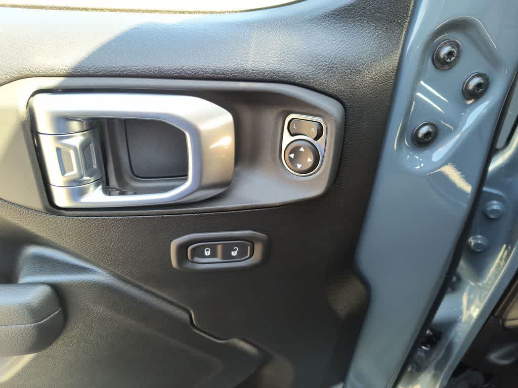 Thumbnail: 2026 Jeep Wrangler - 13