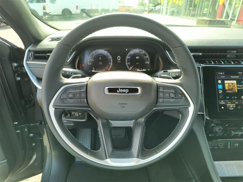 Thumbnail: 2025 Jeep Grand Cherokee - 14