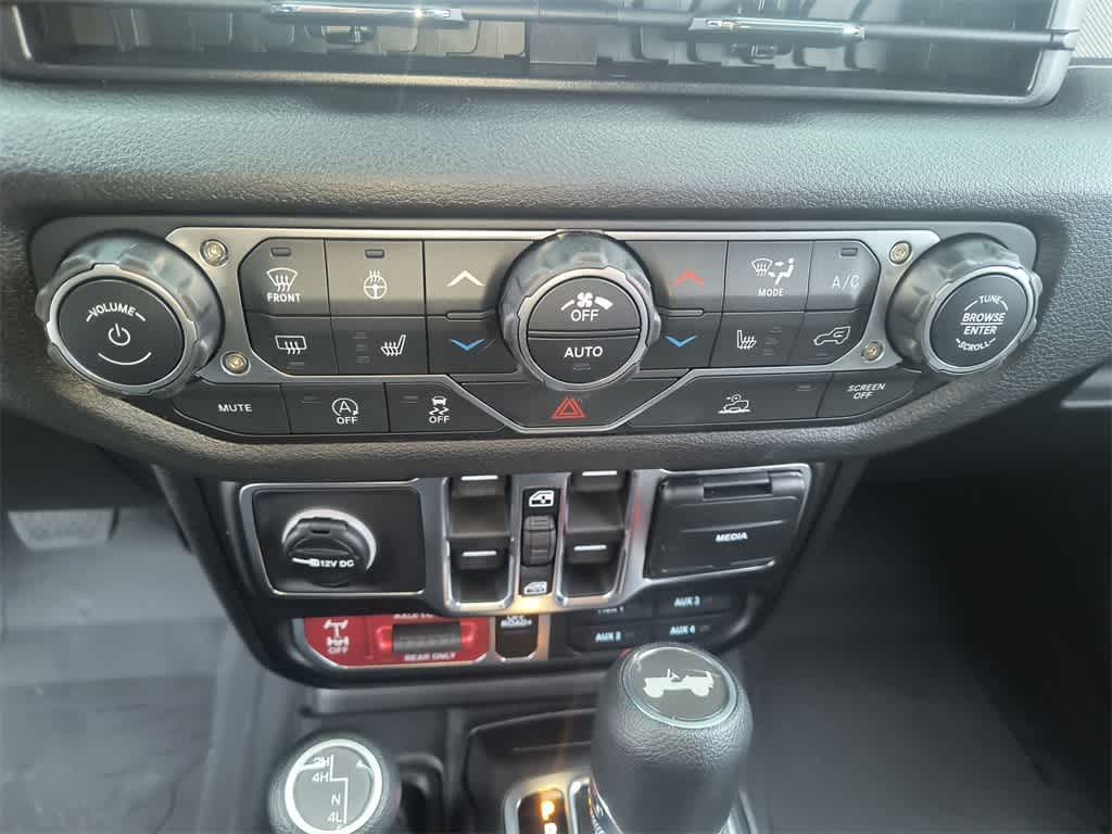 Thumbnail: 2026 Jeep Wrangler - 18