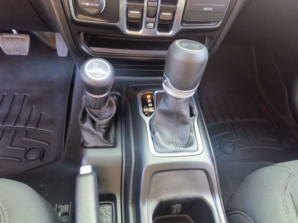 Thumbnail: 2021 Jeep Wrangler - 20