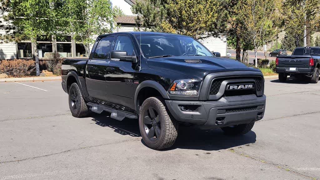 Thumbnail: 2019 RAM 1500 Classic - 3
