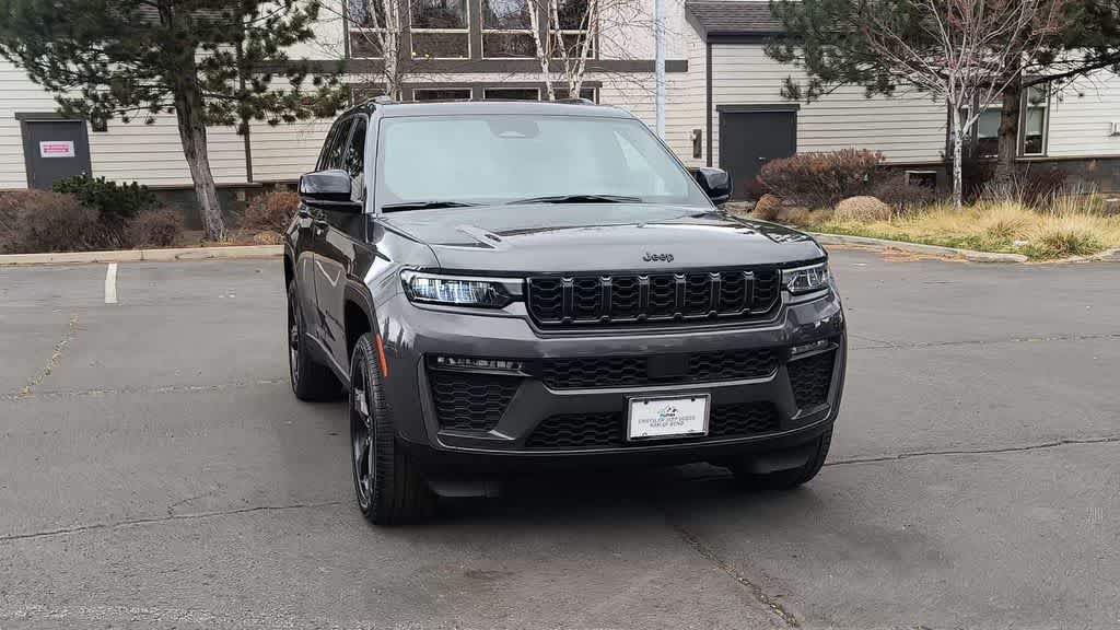 Thumbnail: 2026 Jeep Grand Cherokee - 3