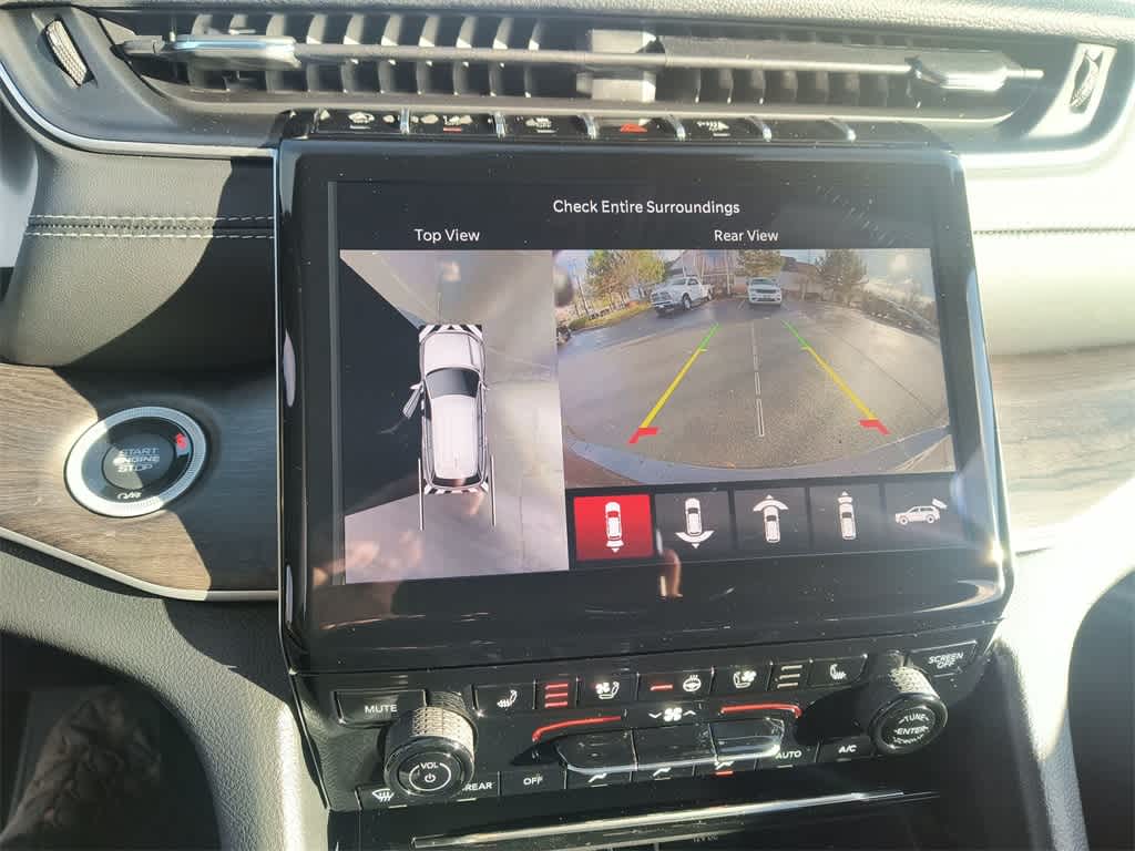 Thumbnail: 2025 Jeep Grand Cherokee - 17