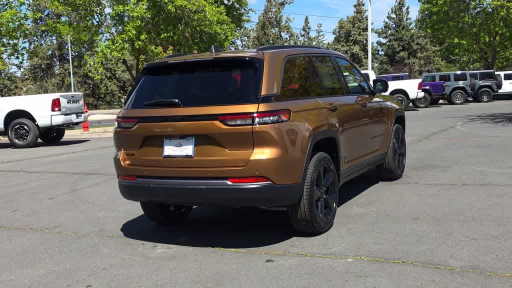 Thumbnail: 2026 Jeep Grand Cherokee - 8