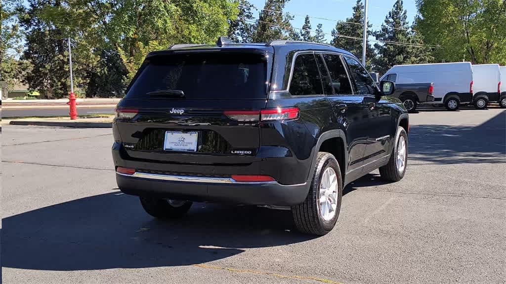 Thumbnail: 2025 Jeep Grand Cherokee - 8