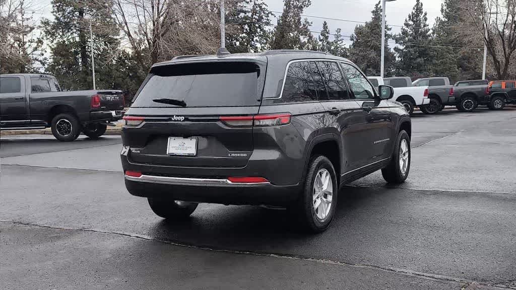 Thumbnail: 2026 Jeep Grand Cherokee - 8