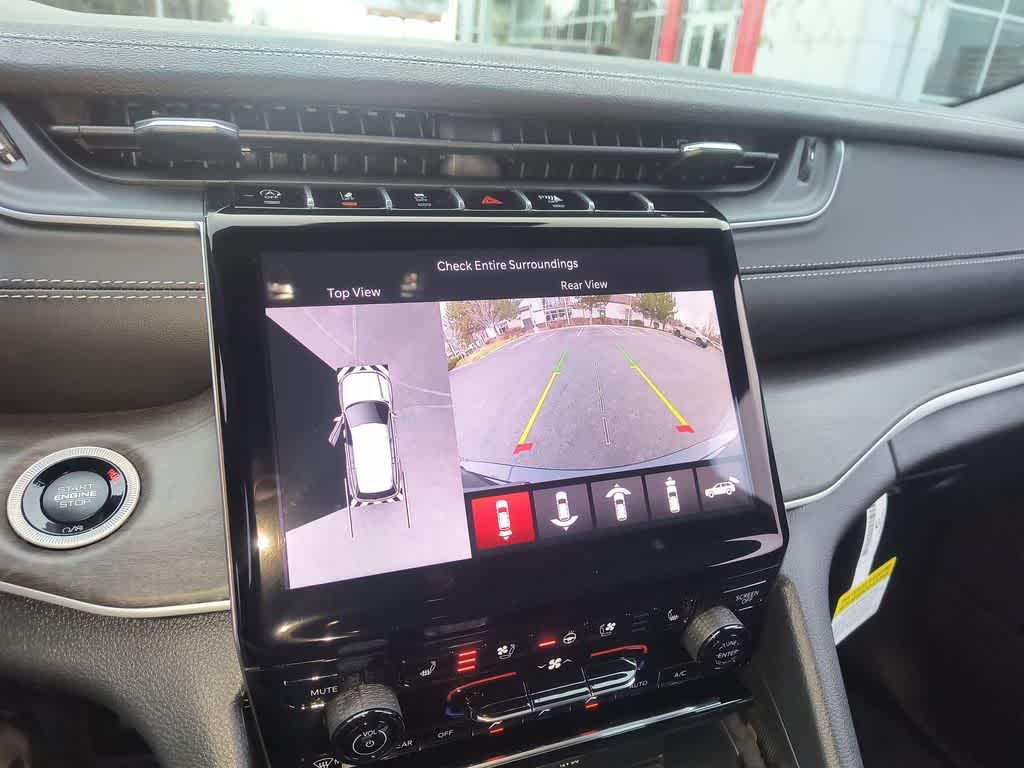 Thumbnail: 2025 Jeep Grand Cherokee - 17