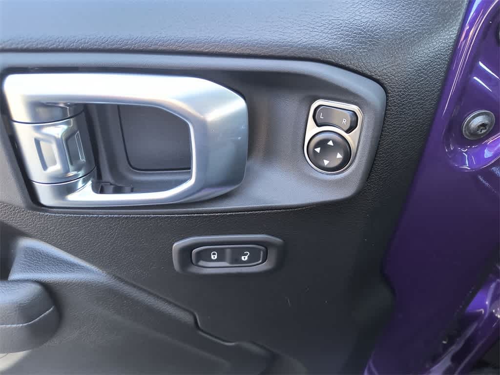 Thumbnail: 2026 Jeep Gladiator - 13