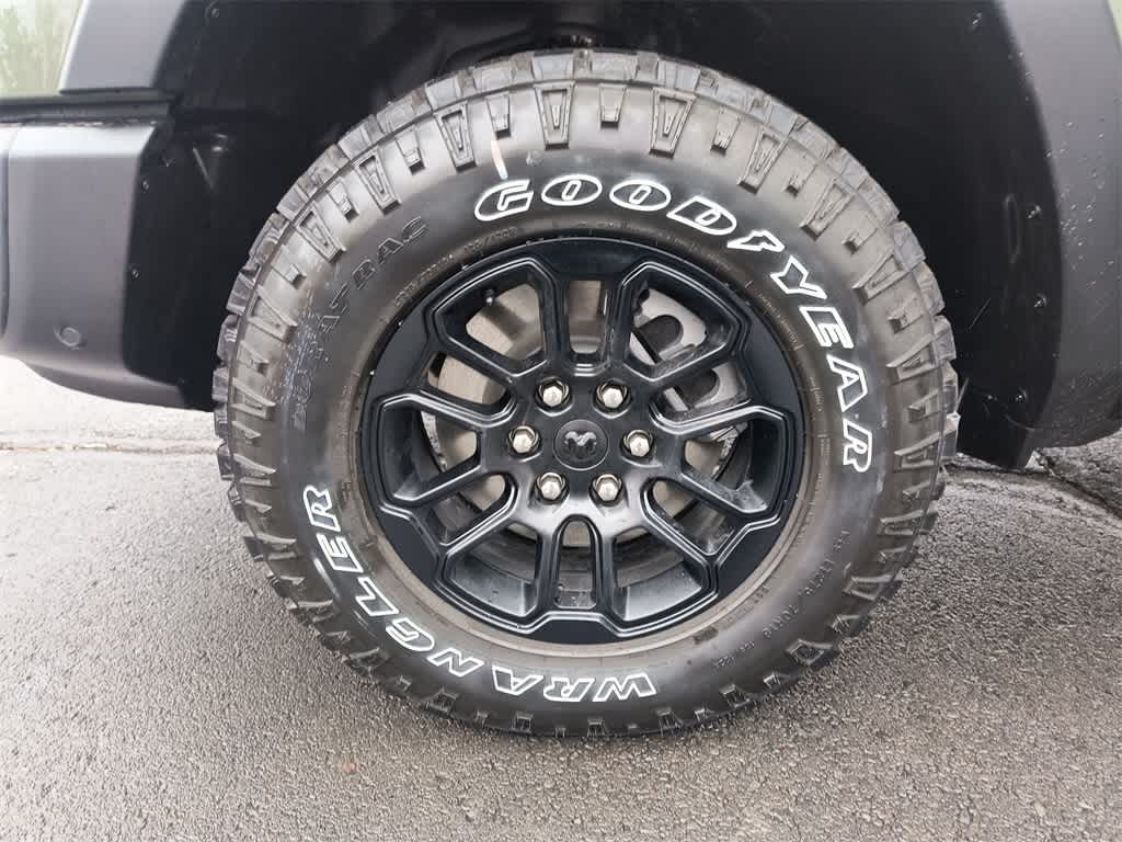 Thumbnail: 2026 RAM 1500 - 10