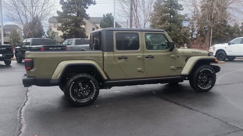 Thumbnail: 2026 Jeep Gladiator - 9