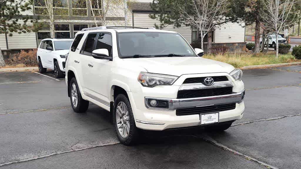 Thumbnail: 2016 Toyota 4Runner - 3
