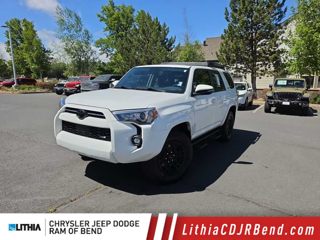 2024 Toyota 4Runner SR5 Premium 4WD V6's photo