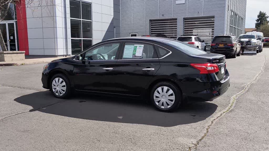 Thumbnail: 2018 Nissan Sentra - 6