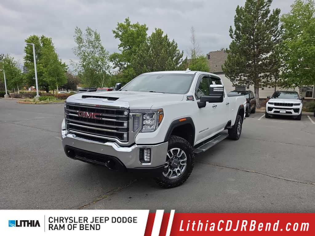 2022 GMC Sierra SLT 4WD Crew Cab Standard Box SRW's photo