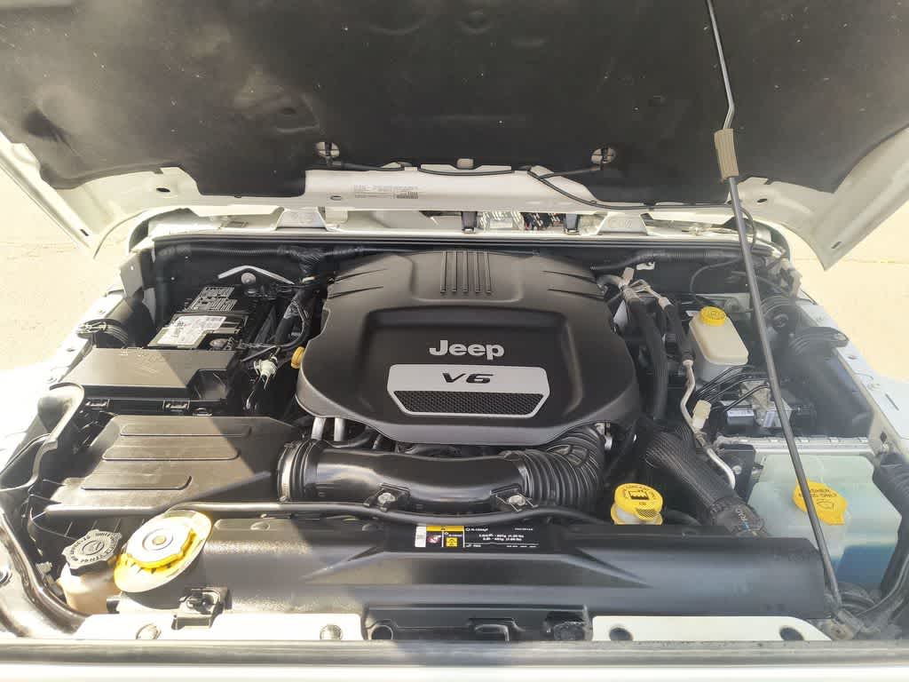 Thumbnail: 2017 Jeep Wrangler - 24