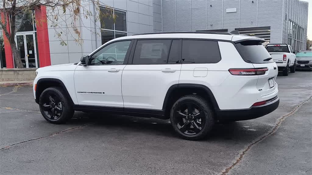 Thumbnail: 2025 Jeep Grand Cherokee - 6