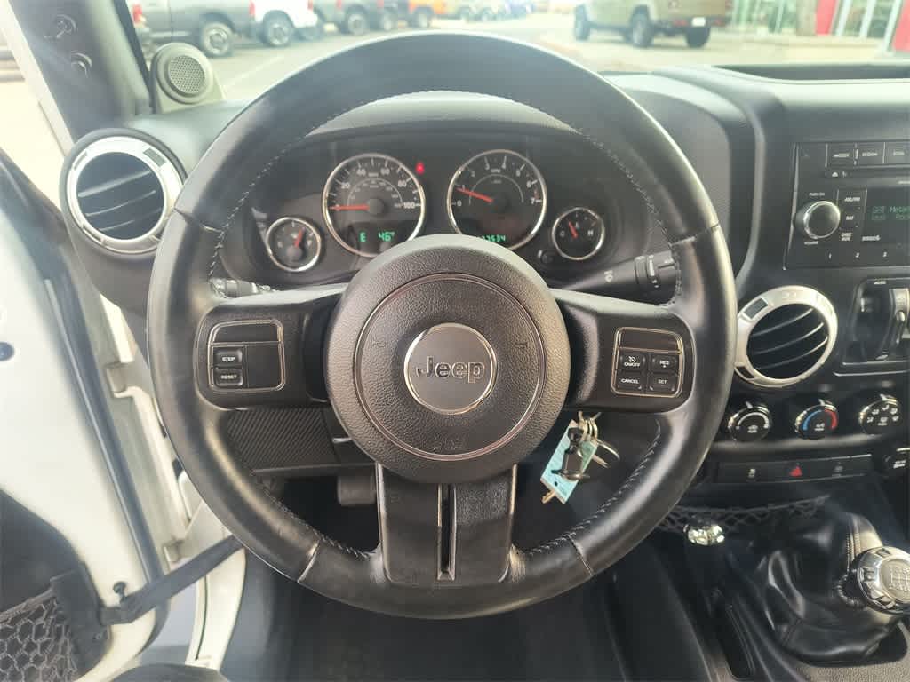 Thumbnail: 2013 Jeep Wrangler - 14