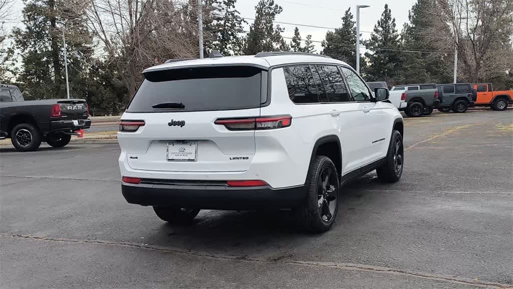 Thumbnail: 2025 Jeep Grand Cherokee - 8