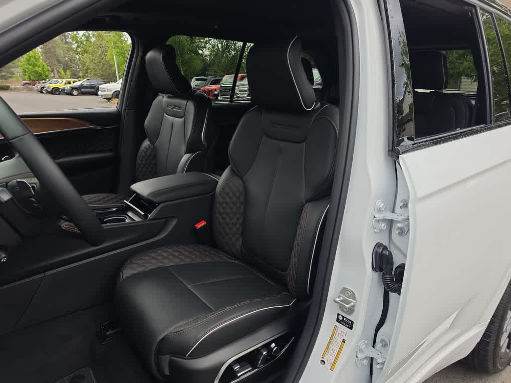Thumbnail: 2026 Jeep Grand Cherokee - 11