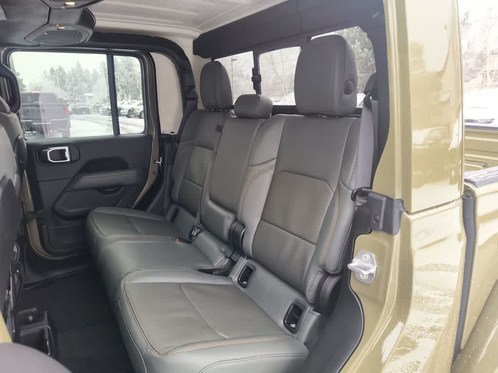 Thumbnail: 2026 Jeep Gladiator - 21
