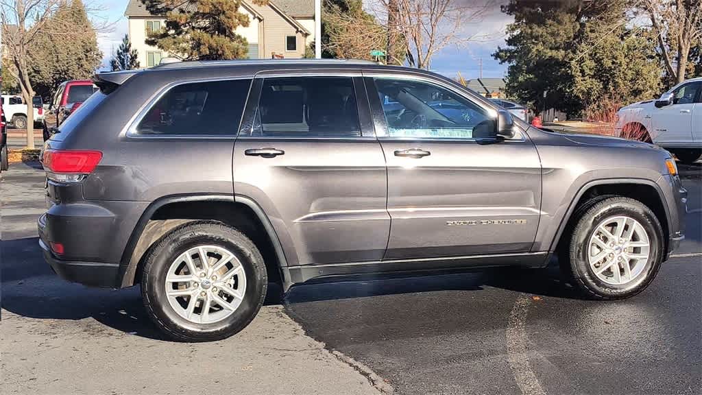 Thumbnail: 2017 Jeep Grand Cherokee - 9