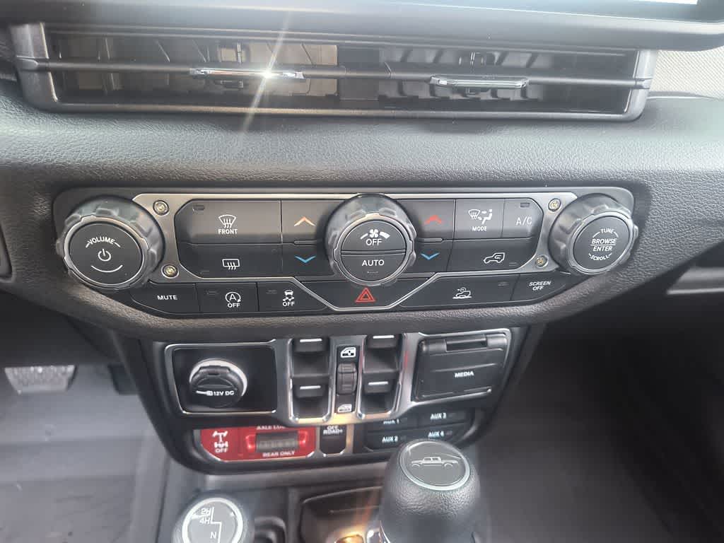 Thumbnail: 2026 Jeep Gladiator - 18