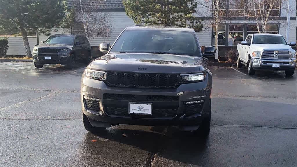 Thumbnail: 2025 Jeep Grand Cherokee L - 4